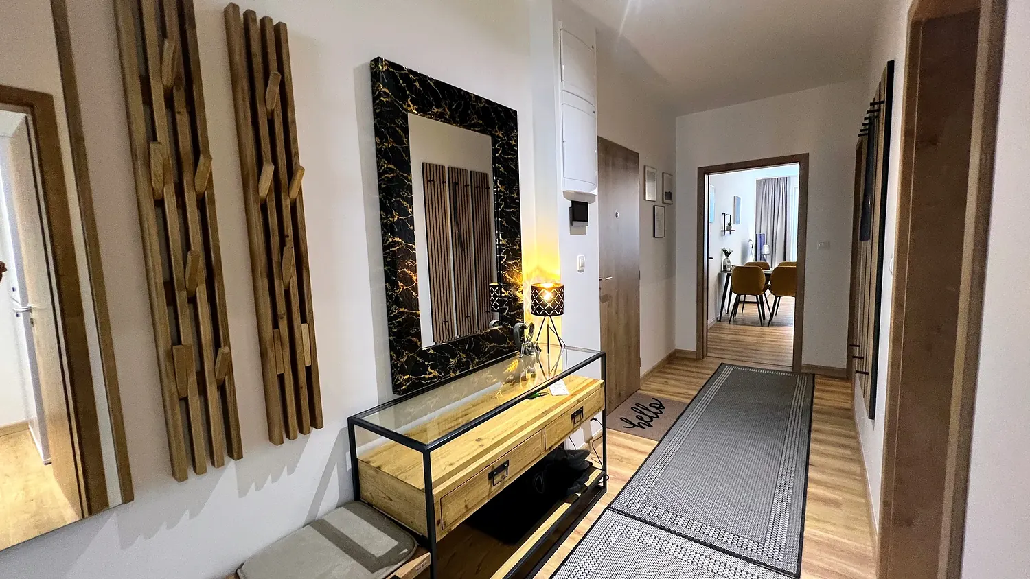 Chodba, apartmán 2+kk
