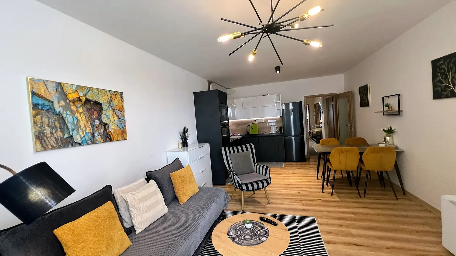 Obývací pokoj, apartmán 2+kk