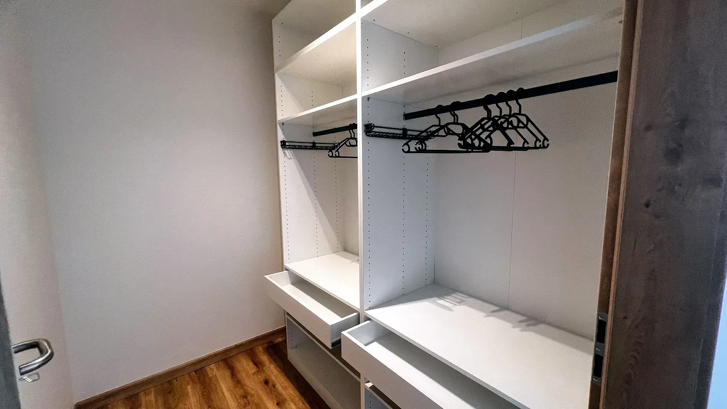 Šatna, apartmán 2+kk